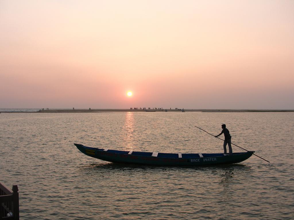 Poovar Island Resort Ngoại thất bức ảnh